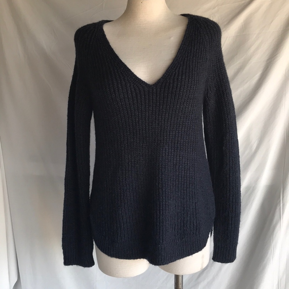 H&M dark blue sweater Sz Small